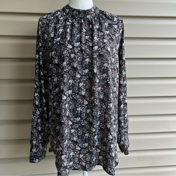 LOFT Tops - •LOFT• Floral Popover Tunic Length Blouse - Size Large